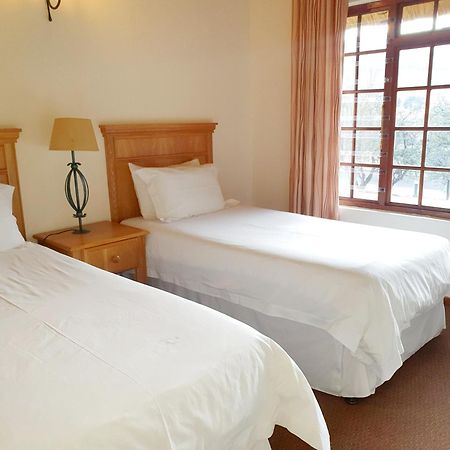 Villa 124 Fairways Drakensberg Gardens Underberg Habitación foto