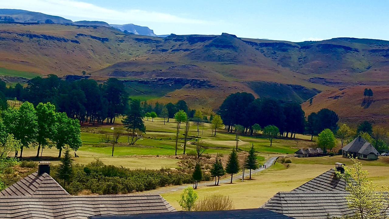 Villa 124 Fairways Drakensberg Gardens Underberg Exterior foto