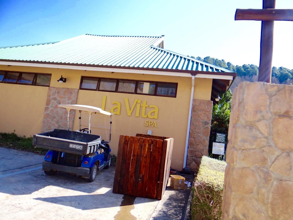 Villa 124 Fairways Drakensberg Gardens Underberg Exterior foto